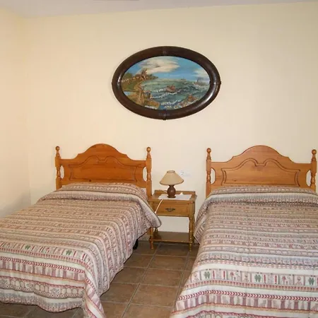 House With 3 Bedrooms In Sotoserrano, With Wonderful Mountain View, Enclosed ... *